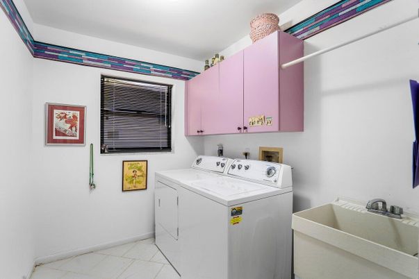 Interior, Washer