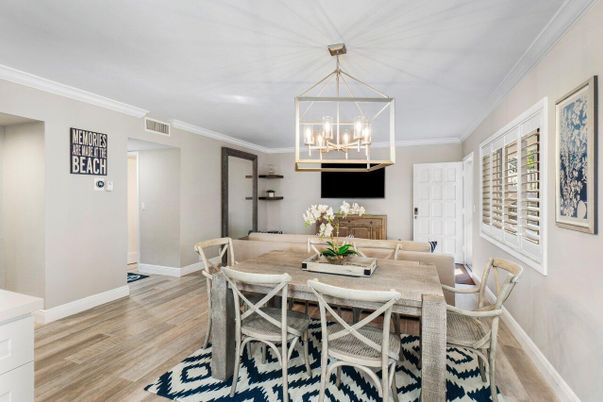 Chandelier, Dining room, Interior, Wood Texture Flooring