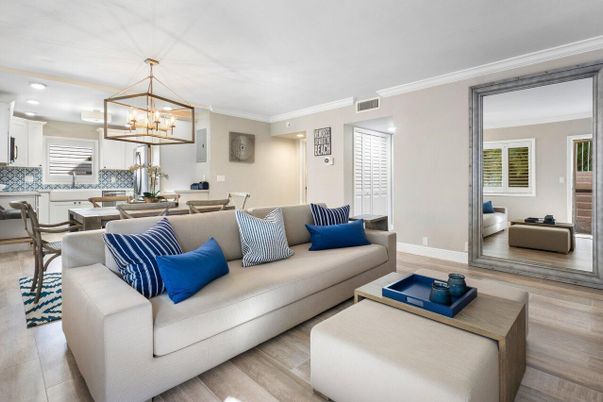 Chandelier, Dining room, Interior, Kitchen, Living room, Pendant Lights, Recessed Lighting, Wood Texture Flooring