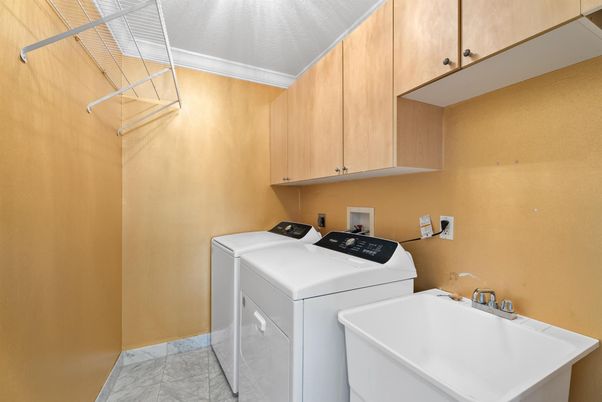 Interior, Washer