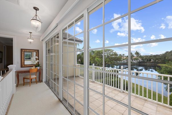 Interior, Pendant Lights, Sun Room, Water
