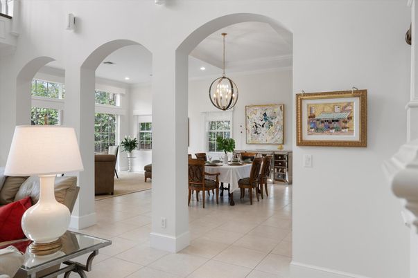 Dining room, Interior, Pendant Lights, Recessed Lighting