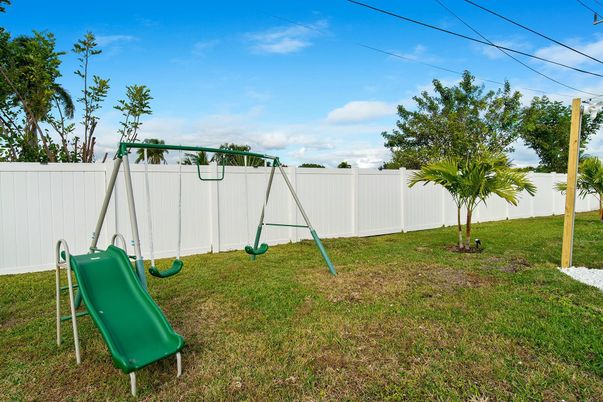 Backyard, Exterior, Playground
