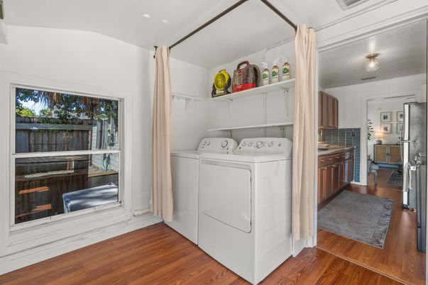 Interior, Recessed Lighting, Utility Closets, Washer, Wood Texture Flooring