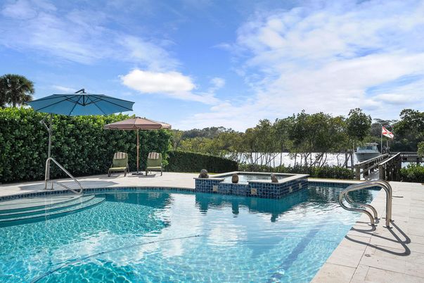 Exterior, Pool
