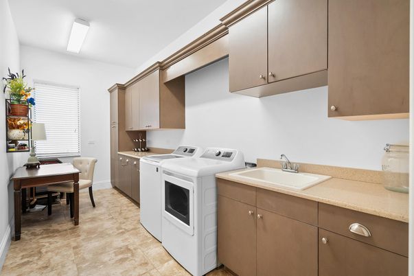 Dining room, Interior, Washer