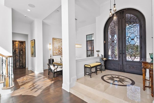 Interior, Pendant Lights, Recessed Lighting, Wood Texture Flooring