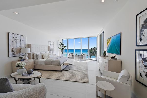 Bedroom, Interior, Living room, Recessed Lighting, Water