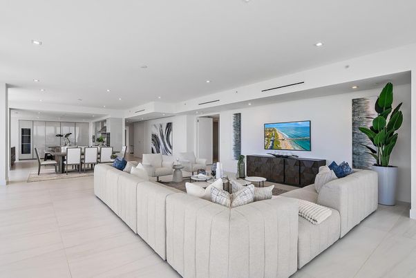 Dining room, Interior, Kitchen, Living room, Recessed Lighting