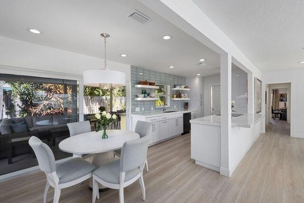 Dining room, Interior, Kitchen, Pendant Lights, Recessed Lighting, Wood Texture Flooring