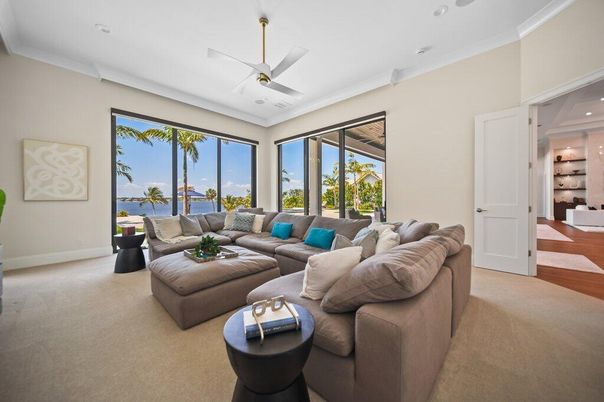 Interior, Living room, Recessed Lighting, Water