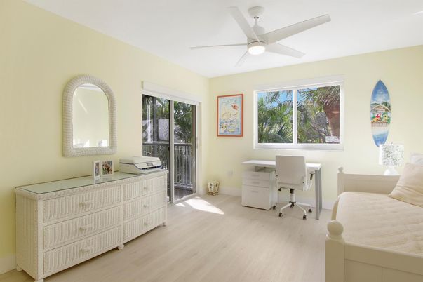 Bedroom, Home Office, Interior, Wood Texture Flooring
