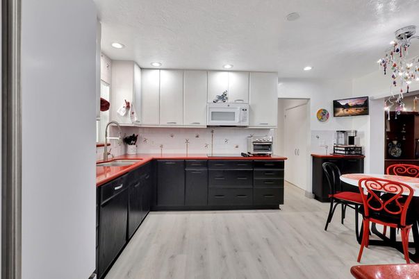 Interior, Kitchen, Pendant Lights, Recessed Lighting, Wood Texture Flooring