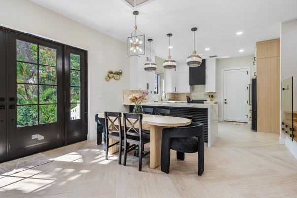 Dining room, Interior, Kitchen, Pendant Lights, Recessed Lighting, Wood Texture Flooring