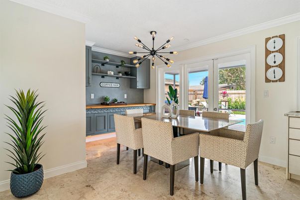 Dining room, Interior, Kitchen, Pendant Lights