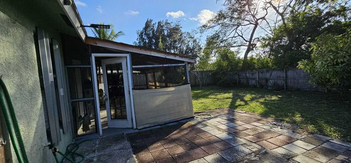 Backyard, Exterior