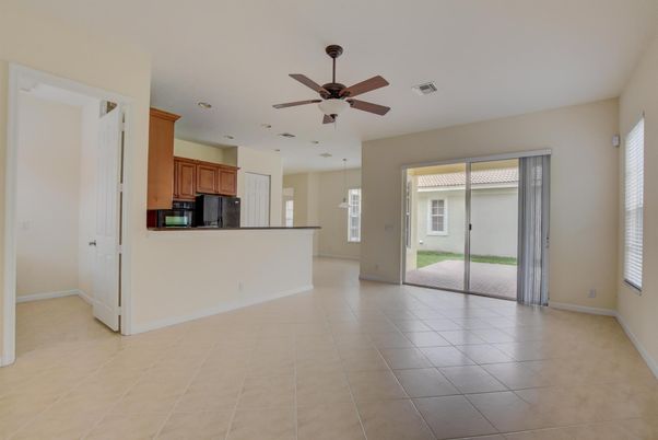 Empty room, Interior, Kitchen, Recessed Lighting
