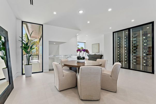 Dining room, Interior, Recessed Lighting