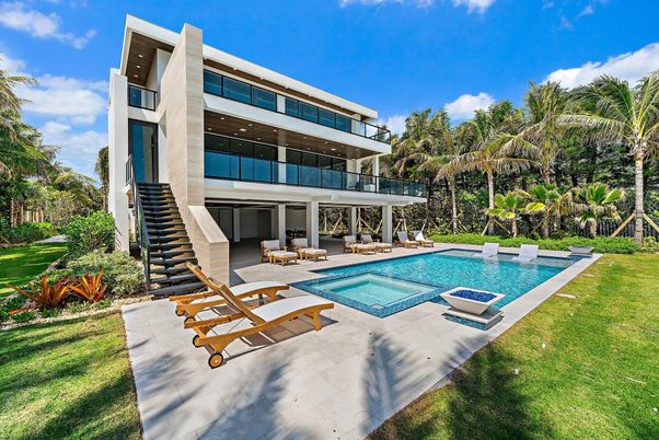 Backyard, Exterior, Pool