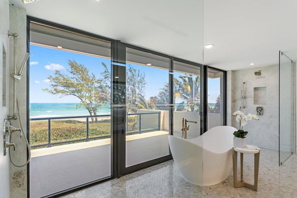 Bathroom, Free Standing Baths, Glass Shower, Interior, Recessed Lighting, Water