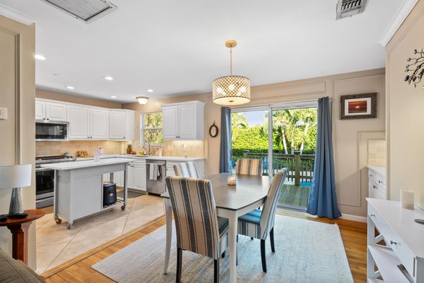 Dining room, Interior, Kitchen, Recessed Lighting, Wood Texture Flooring
