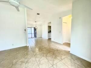Empty room, Interior, Pendant Lights