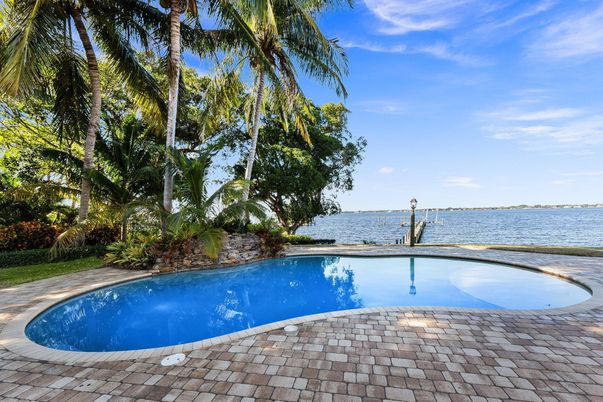 Exterior, Pool, Water