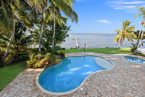 Exterior, Pool, Water