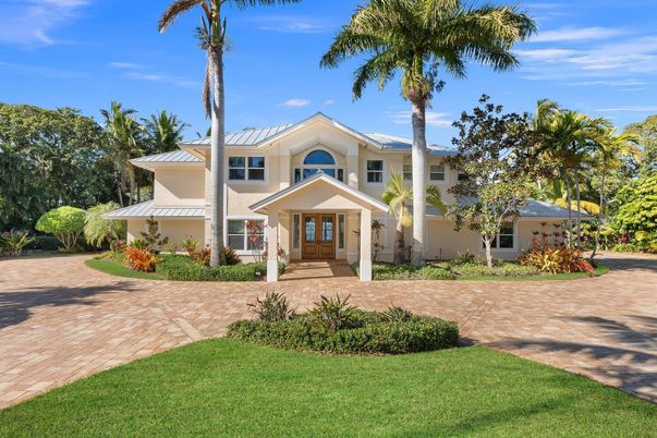 Backyard, Exterior, Facade, Mediterranean