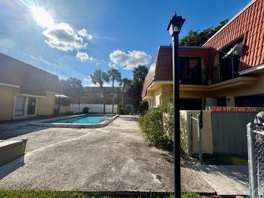 Backyard, Exterior, Pool
