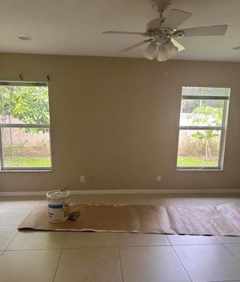 Empty room, Interior, Recessed Lighting