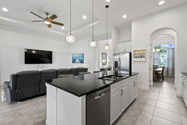 Interior, Kitchen, Living room, Pendant Lights, Recessed Lighting, Stainless Steel Appliances