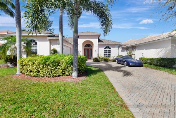 Backyard, Exterior, Facade, Mediterranean