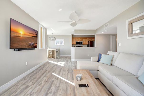 Interior, Kitchen, Living room, Pendant Lights, Recessed Lighting, Wood Texture Flooring