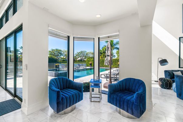 Interior, Marble, Recessed Lighting, Water