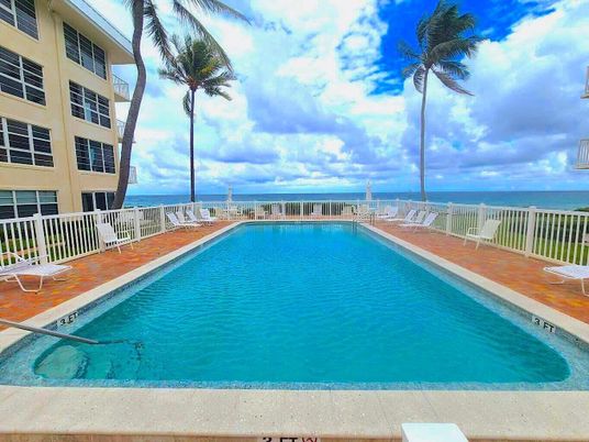 Exterior, Pool, Water