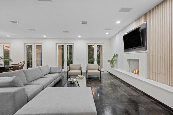 Fireplace, Interior, Living room, Recessed Lighting