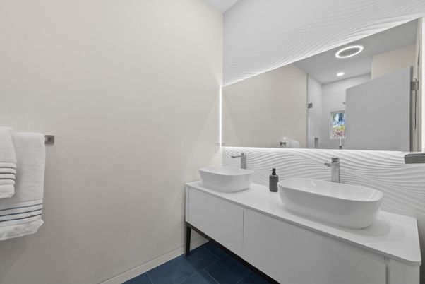 Bathroom, Dual Sink Vanities, Free Standing Baths, Interior, Recessed Lighting