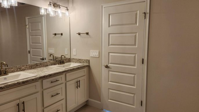 Bathroom, Dual Sink Vanities, Interior