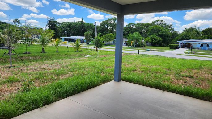 Backyard, Exterior