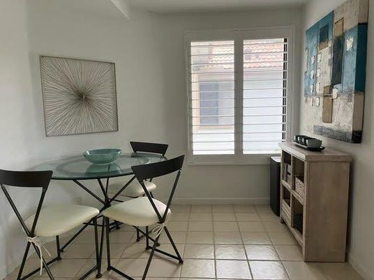 Dining room, Interior