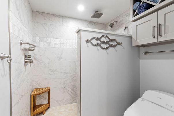 Bathroom, Interior, Marble Walls, Recessed Lighting