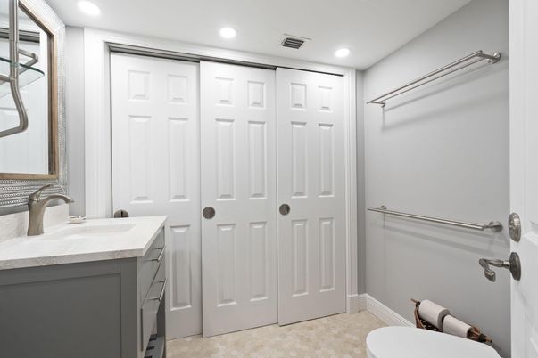 Bathroom, Interior, Recessed Lighting