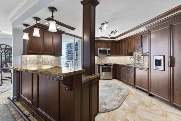 Interior, Kitchen, Pendant Lights, Recessed Lighting, Stainless Steel Appliances