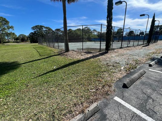 Exterior, Tennis Courts