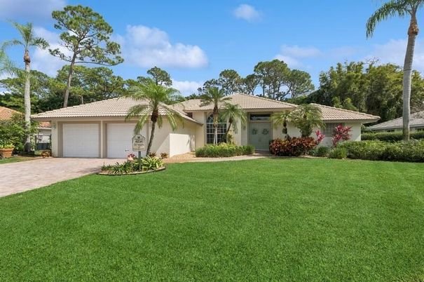 Attached, Backyard, Exterior, Facade, Ranch
