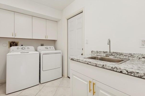 Interior, Washer