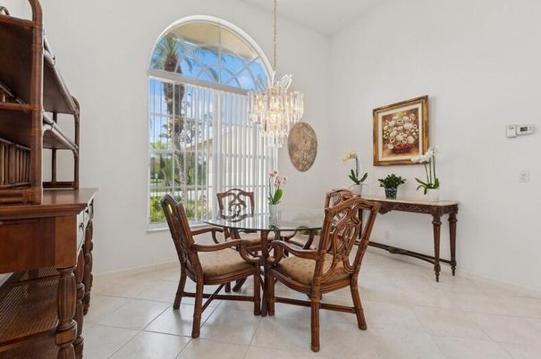 Chandelier, Dining room, Interior