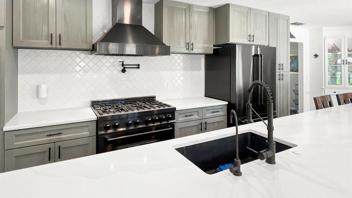 Interior, Kitchen, Stainless Steel Appliances