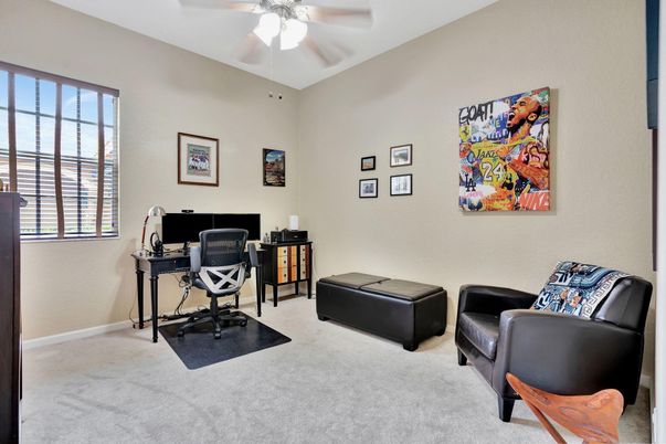 Home Office, Interior